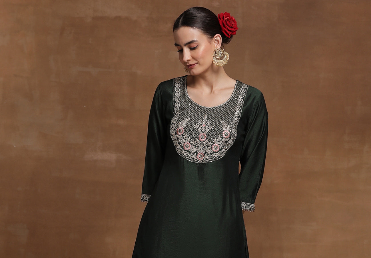 Diwali Dresses 2024 - Buy Diwali Clothes, Lehenga & Salwar Kameez in USA